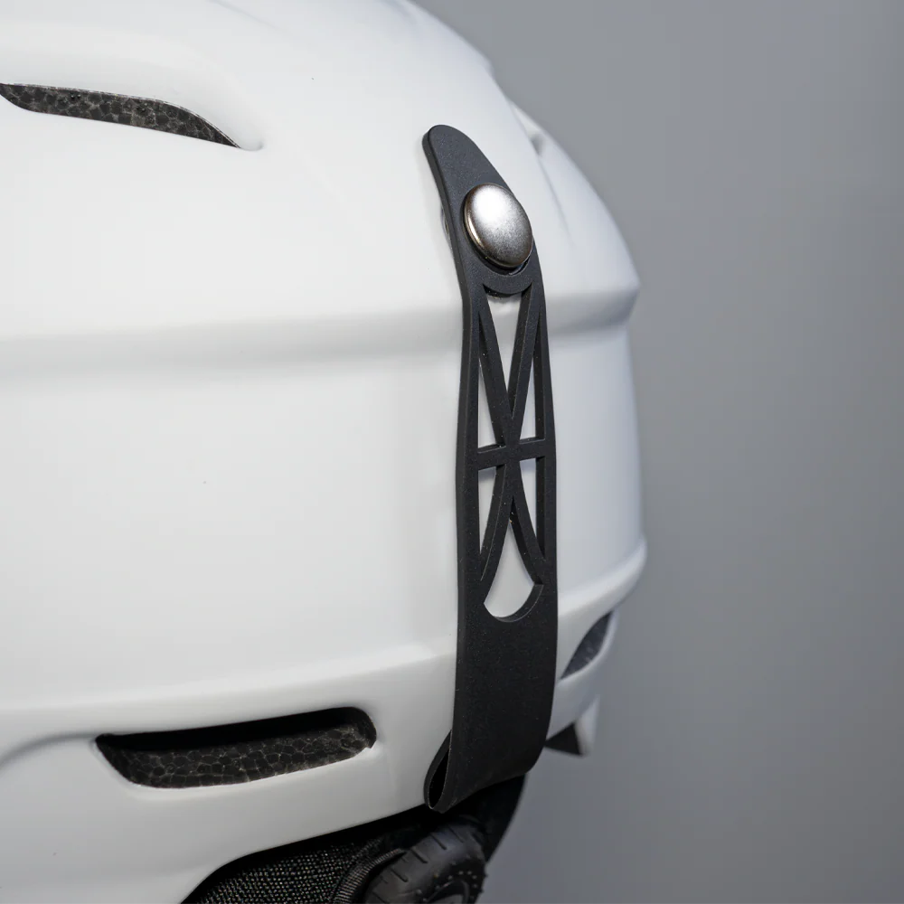Daytona Carver Ski Helmet - Adjustable Ski Helmet for Men, Women & Youth - Dull Chalk White with Anti-Fog Visor - Image 6