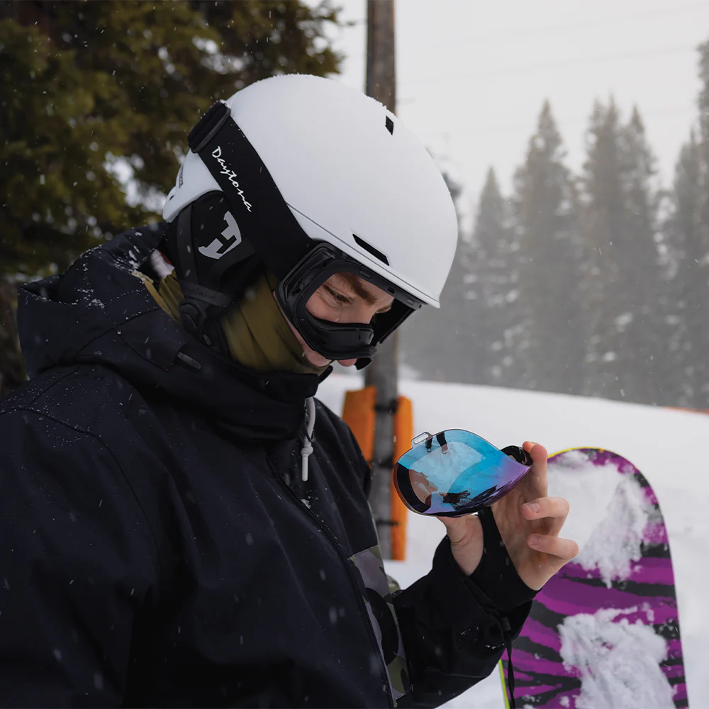 Daytona Snow Goggle Range (Includes 1 x Magnetic Frame, 3 x Magnetic Lens, 1 x Goggles Dust Cover) - Image 6